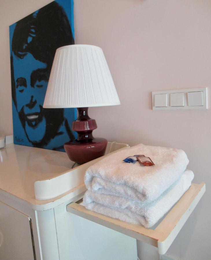 B And Be Happy Friesland Lioessens Extérieur photo
